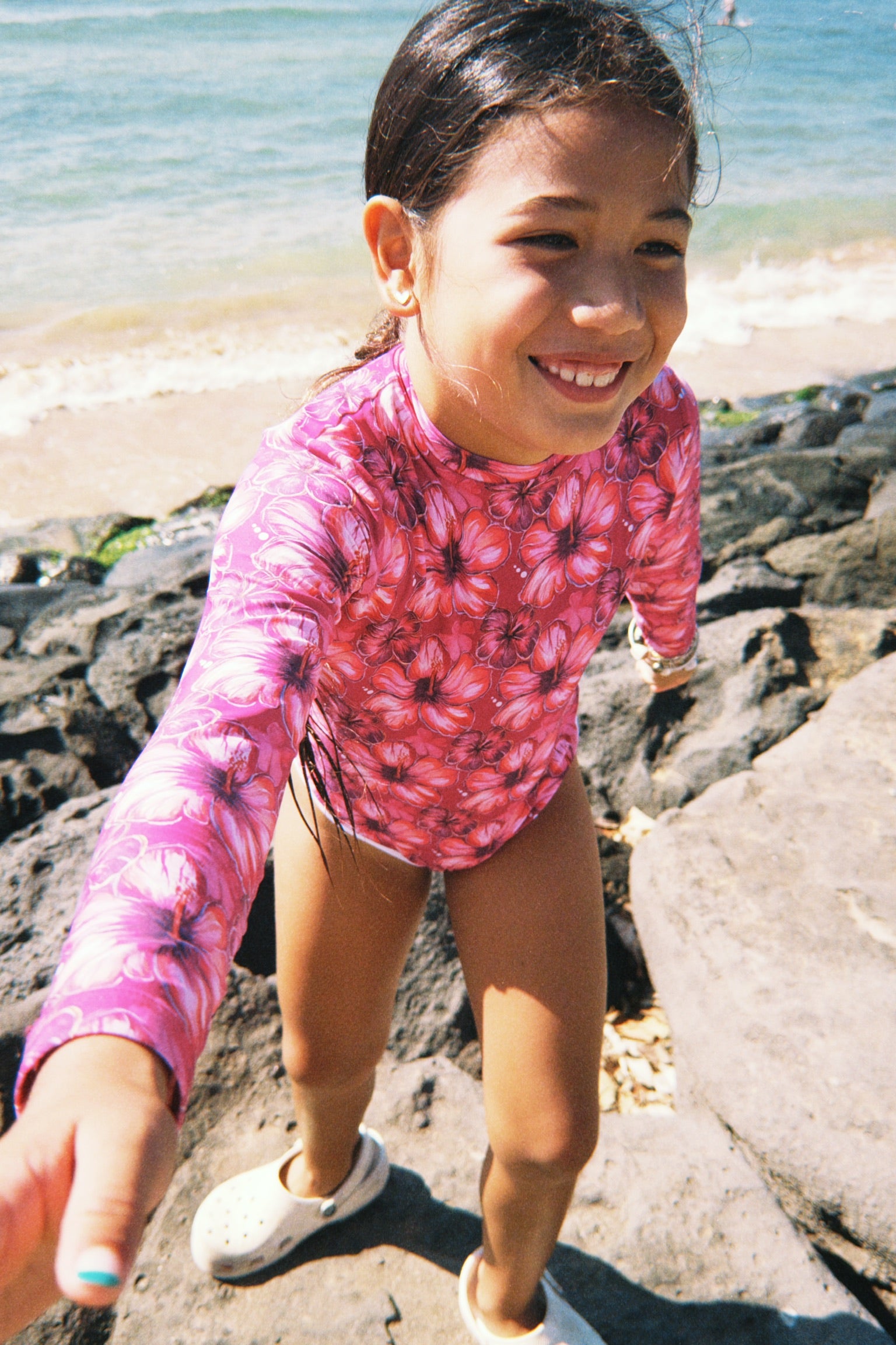 Lola Kids One Piece Swimsuit - Hibiscus Hunny | Malo Kai